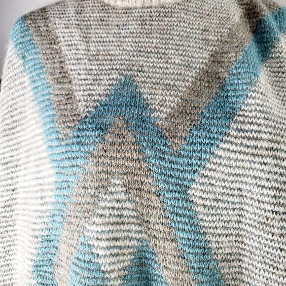 used: cezar sweater size m - Picture 8 of 8